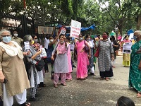 AIDWA Protest in Delhi Condemns Price Rise of Gas and Essential Commodities